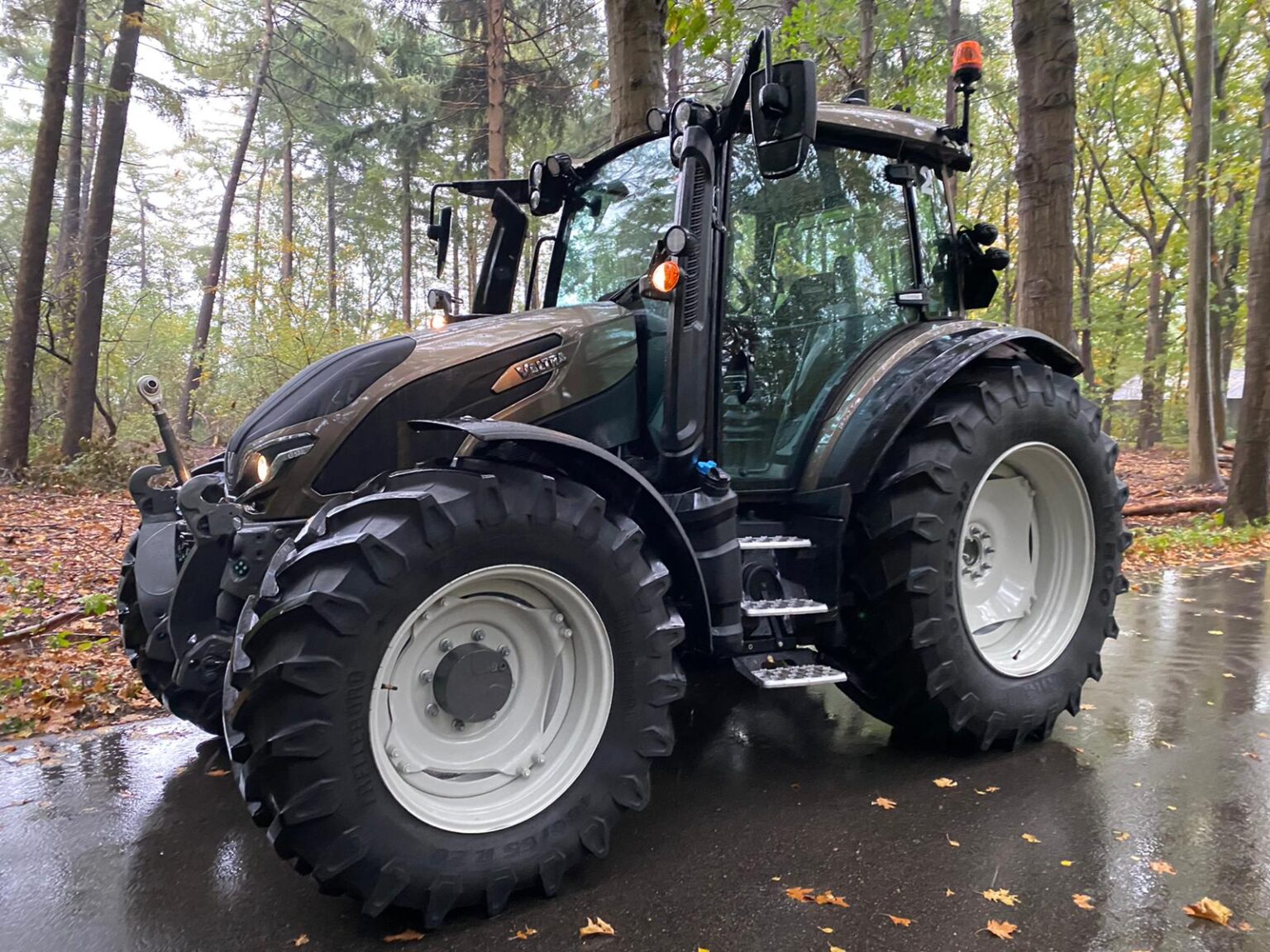 Valtra G Serie Fa. van der